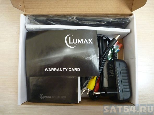   (UNBOXING)   LUMAX DVBT2-555HD,   www.sat54.ru